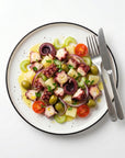 Insalata di Polpo — salată rece italiană cu caracatiță bucăți, cartofi, țelină, măsline