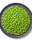 Edamame boabe decojite pe farfurie — porție servită fără sare