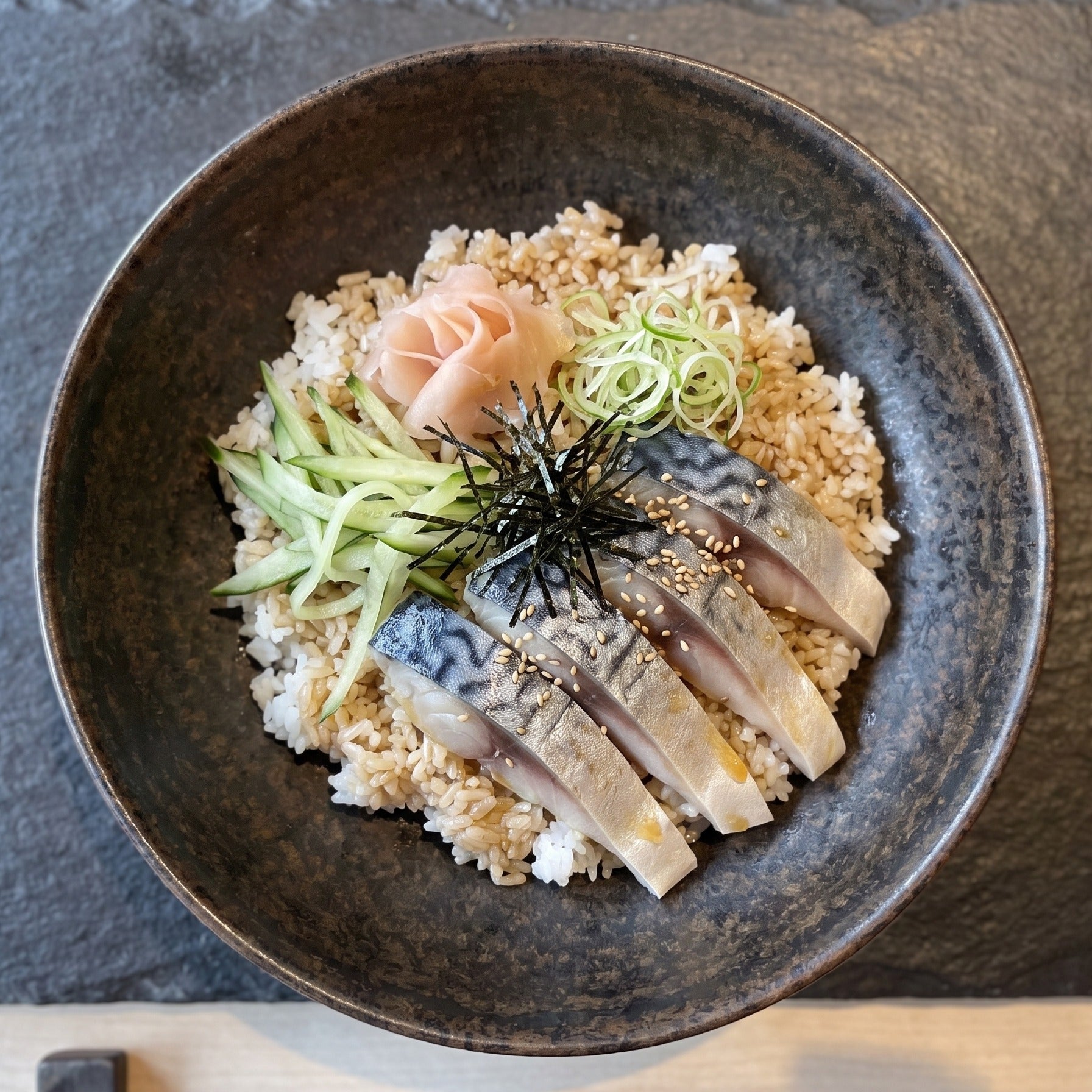 Rețetă Chirashi cu shime saba – SeriosFood