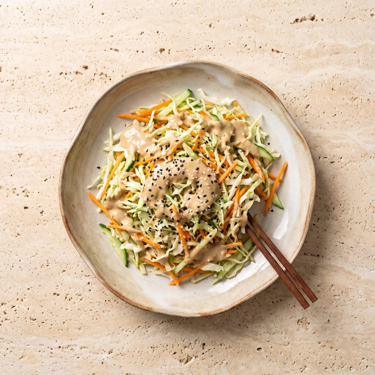 Rețetă Salată crocantă cu sos de susan – SeriosFood