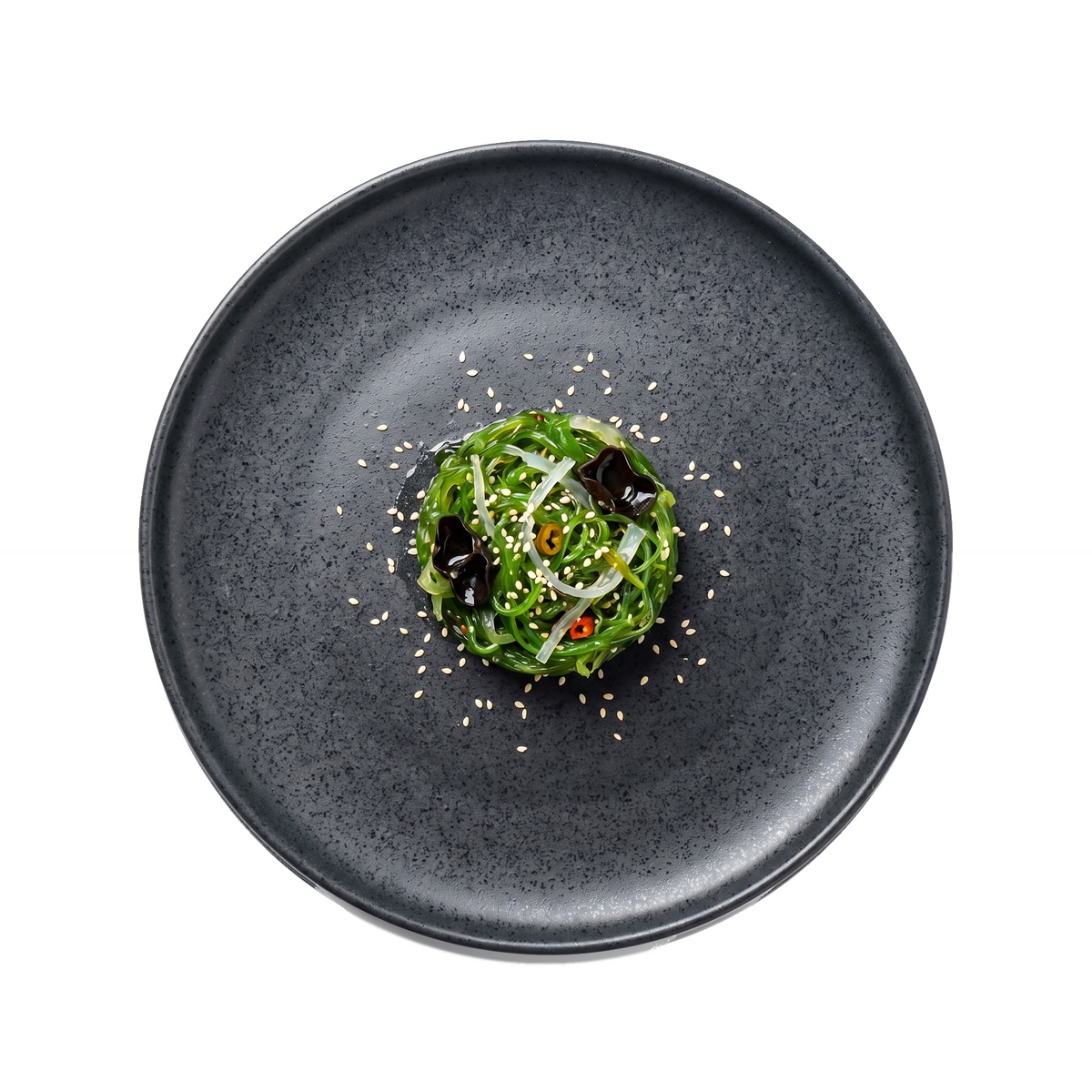 Salată Wakame Mini pe farfurie
