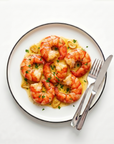 Creveți argentinieni decorticați gambas al ajillo în sos de unt cu usturoi prăjit și pătrunjel