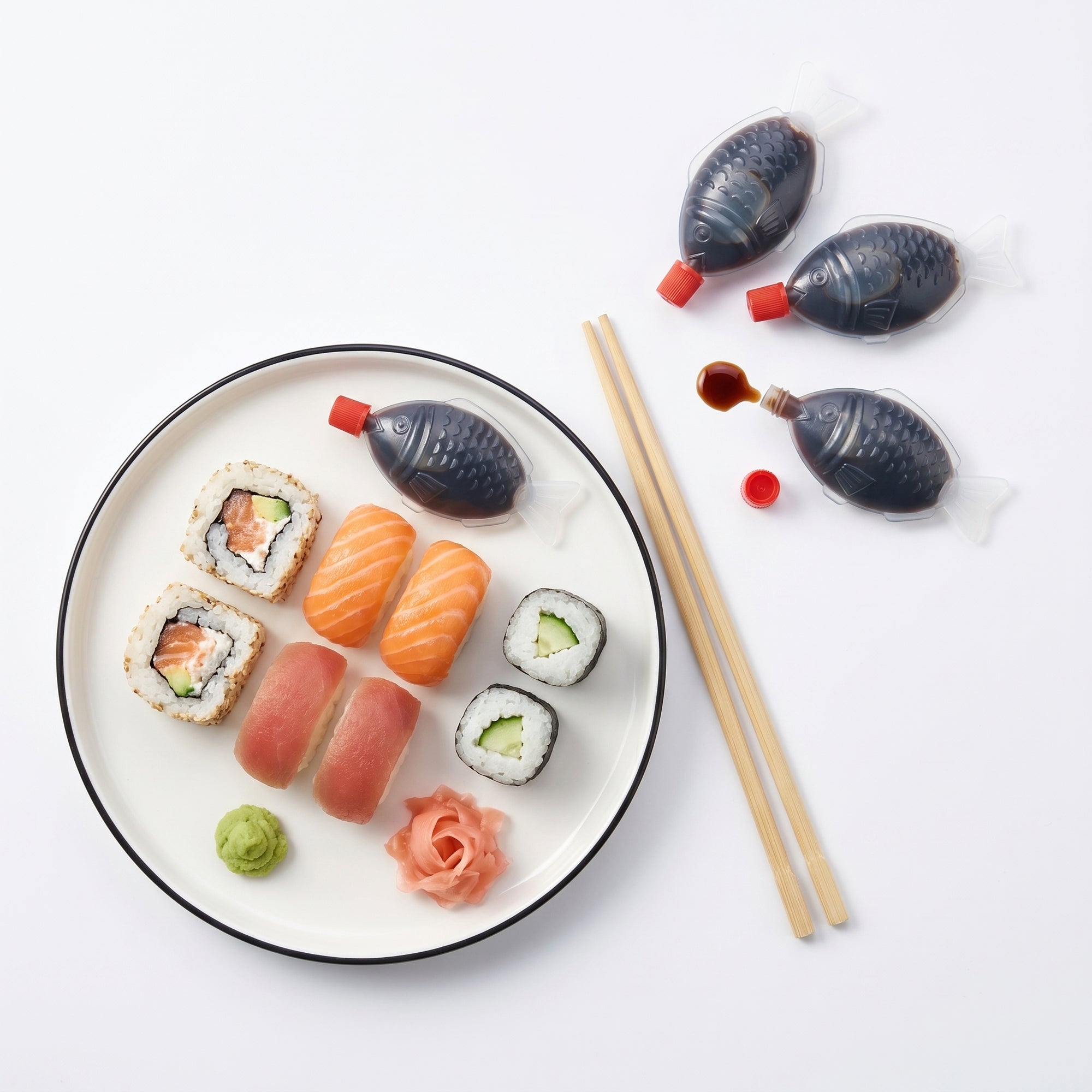 Sos de soia plicuri cu platou sushi